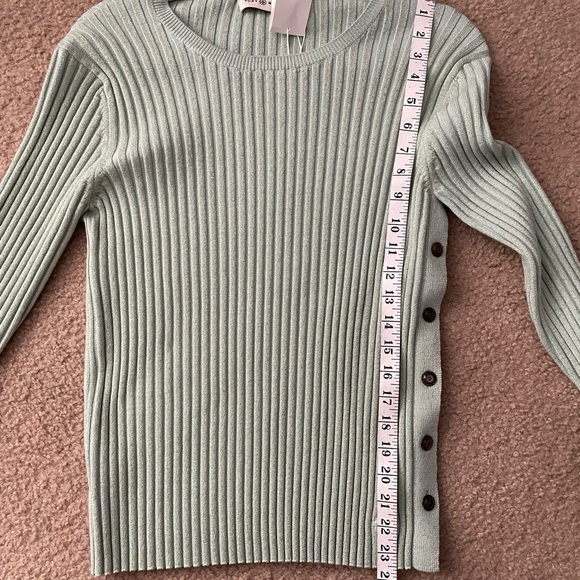 SOLD: Tory Burch Sweater - Picture 7 of 7
